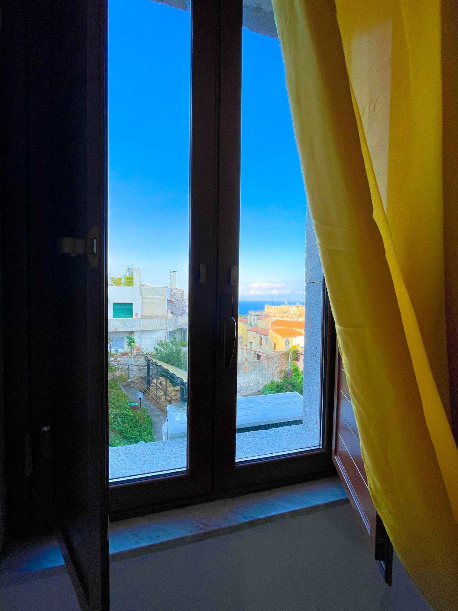 Panoramic Taormina Center Apartment Exterior photo